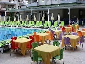 Club Family Garden 3* Konaklı