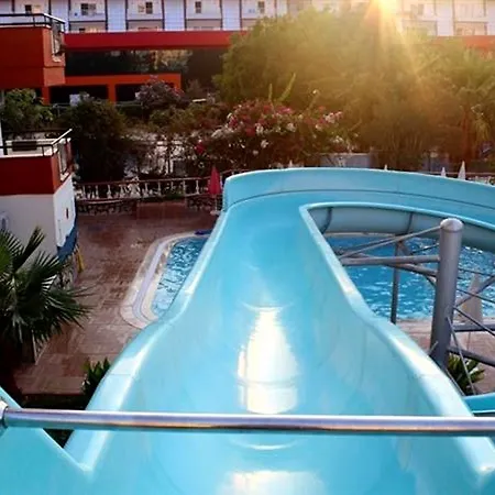 Club Family Garden Otel